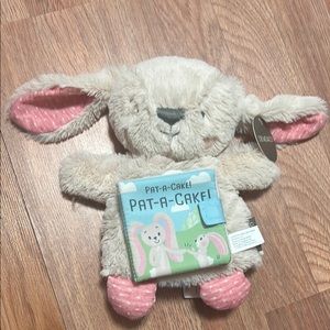 ❤️ 3 for $15. Pat-a-cake bunny puppet with attached book